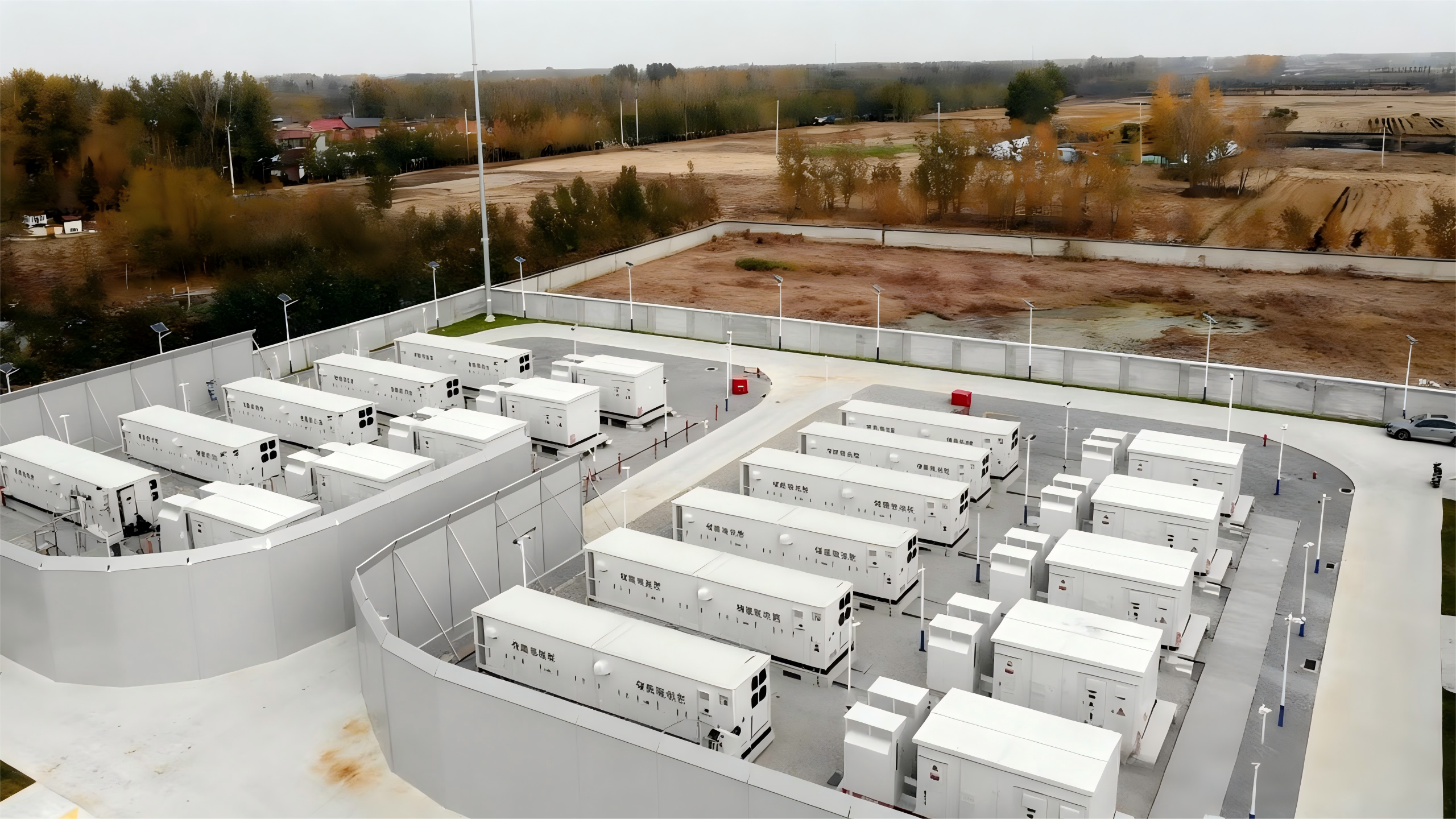 Real photos of Hexon's source-grid-side energy storage project.png